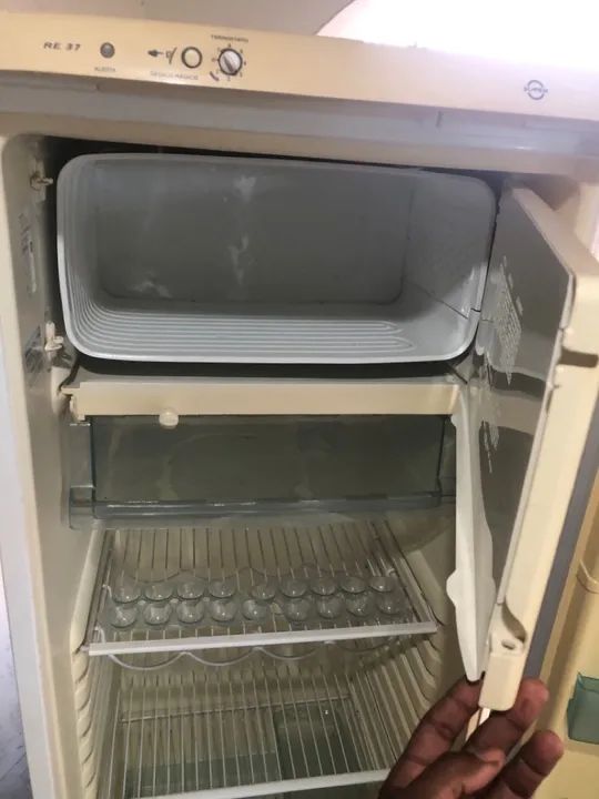 Geladeira Electrolux grande  - Foto 3