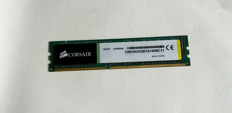 Memória Corsair 4GB