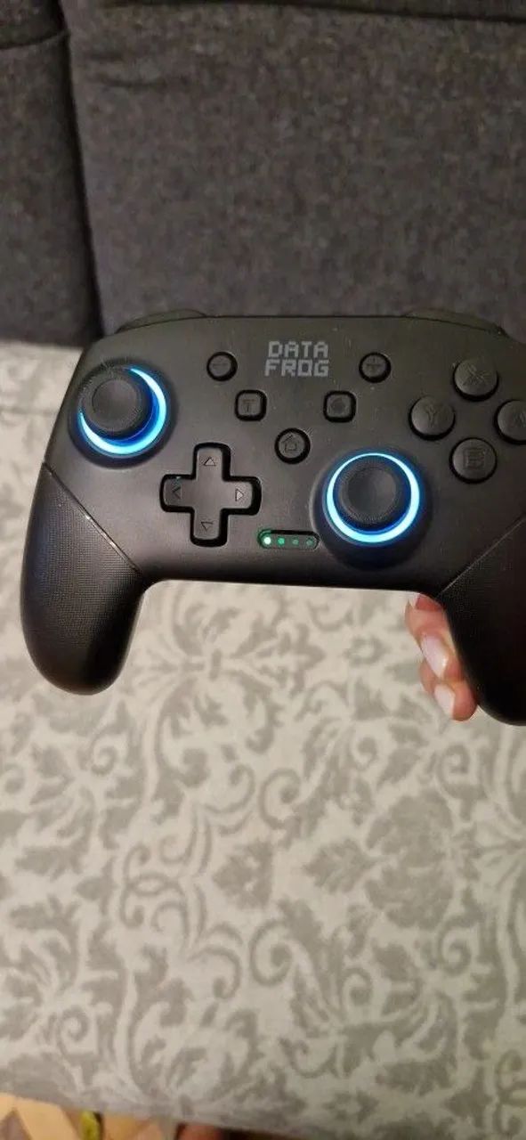 Controle para Nintendo Switch e PC com luzes RGB - Foto 2