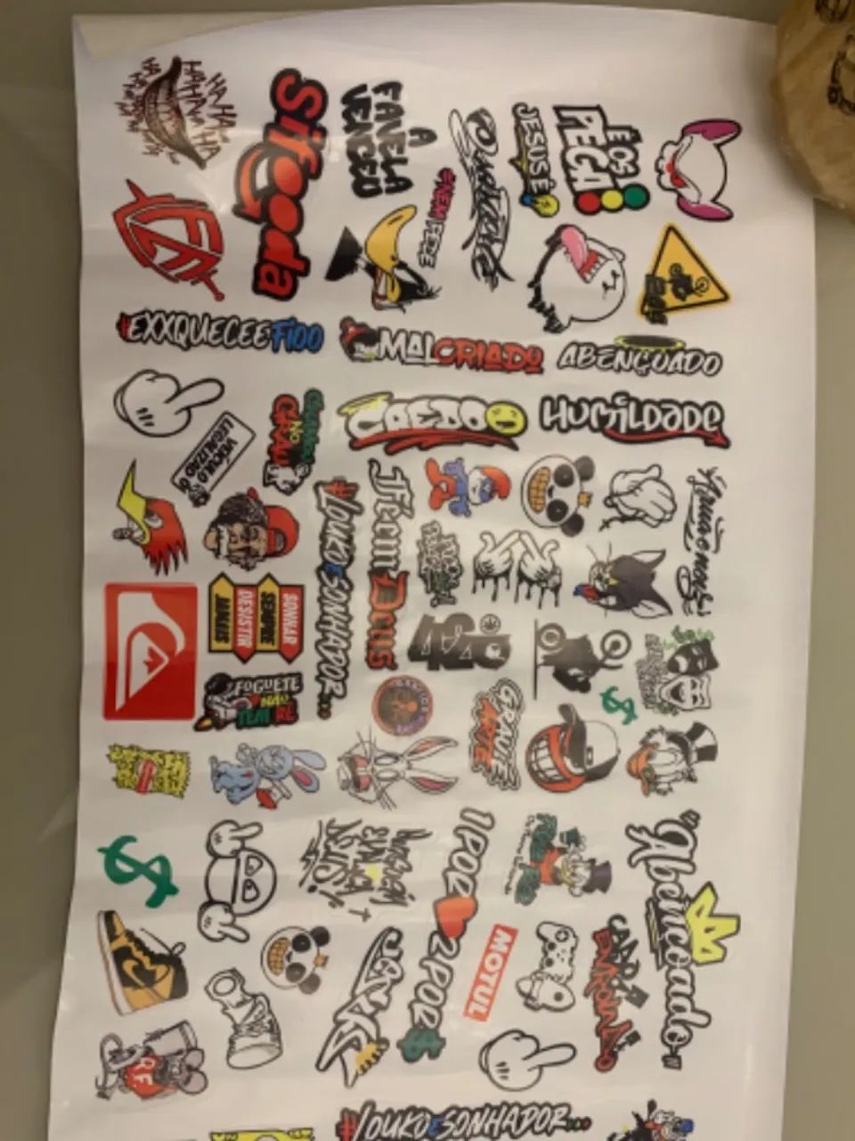 Super adesivos 