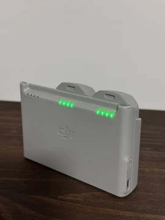 Hub de carregamento  DJI neo + 2 baterias - Foto 2