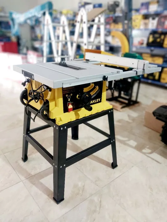 Serra de bancada 10pol 1800w profissional - Stanley (Loja/Nova)