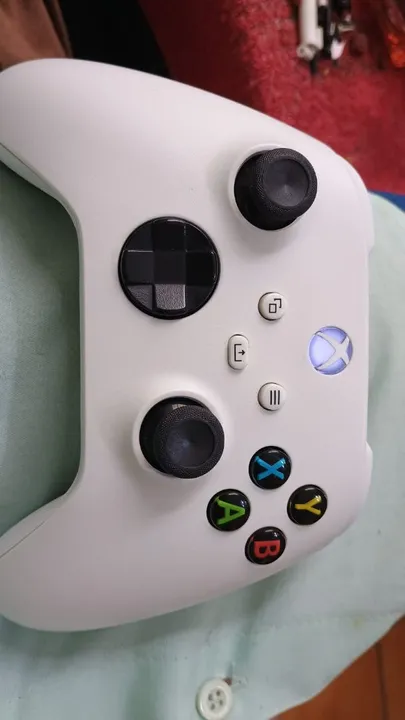 CONTROLE XBOX SERIES S ORIGINAL SEMINOVO GARANTIA 60 DIAS.