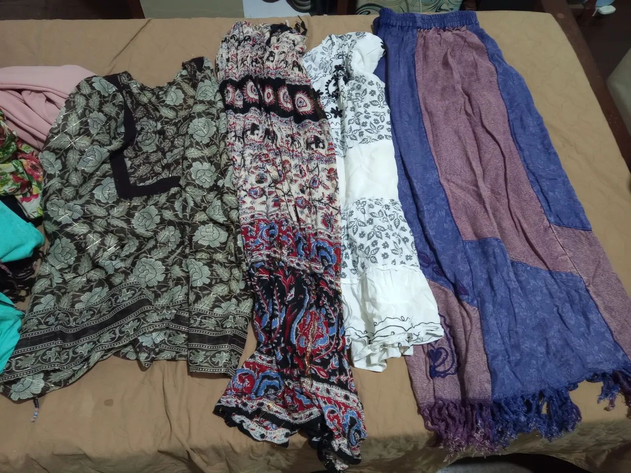 Lote de roupas indianas tam P M G GG - Foto 3