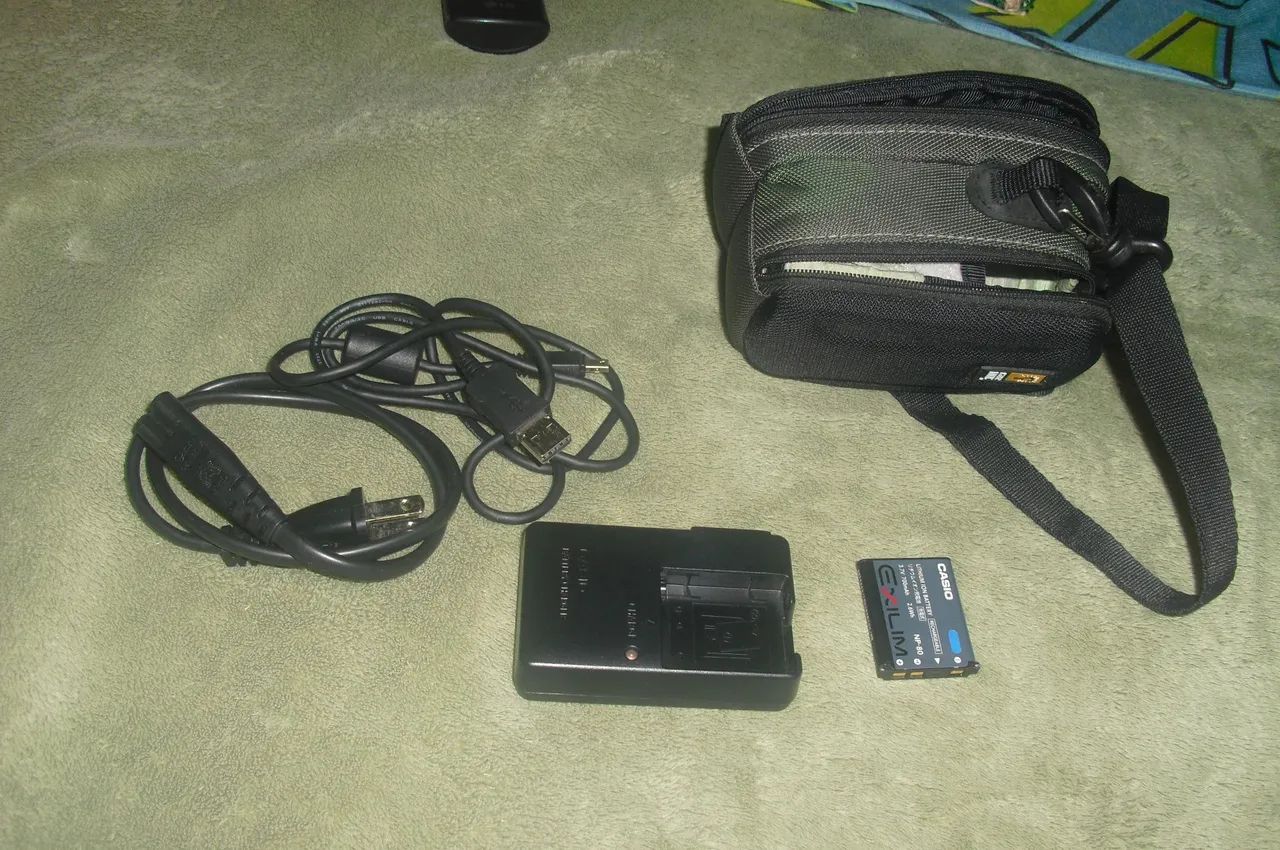 Câmera digital Casio Exilim ex 12.1 megapixels - Foto 4