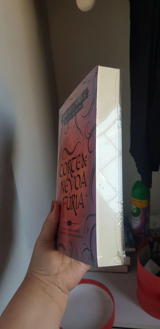 Volume 2 e 3 da coleção corte de rosas e espinhos  novos lacrados com a capa antiga - Foto 2