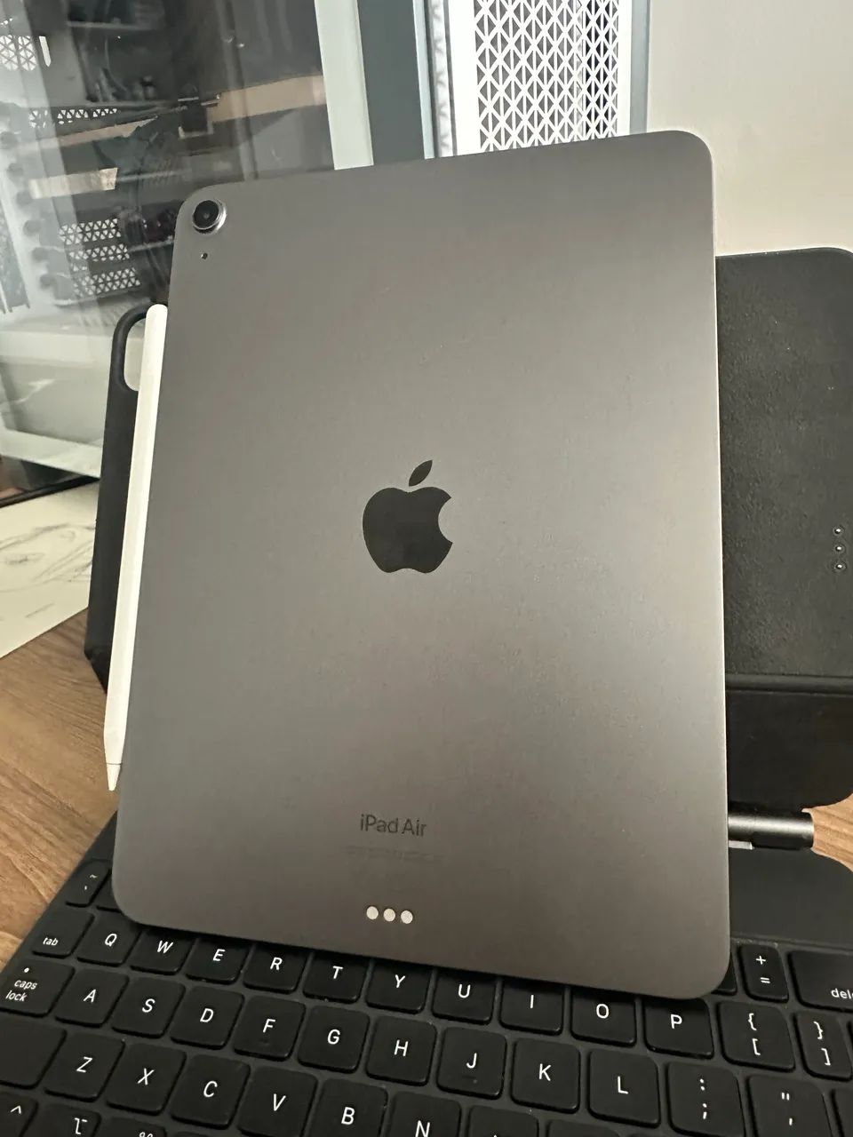 iPad Air 5ta Geração M1 + Apple Pencil + Magic Keyboard - Tablets
