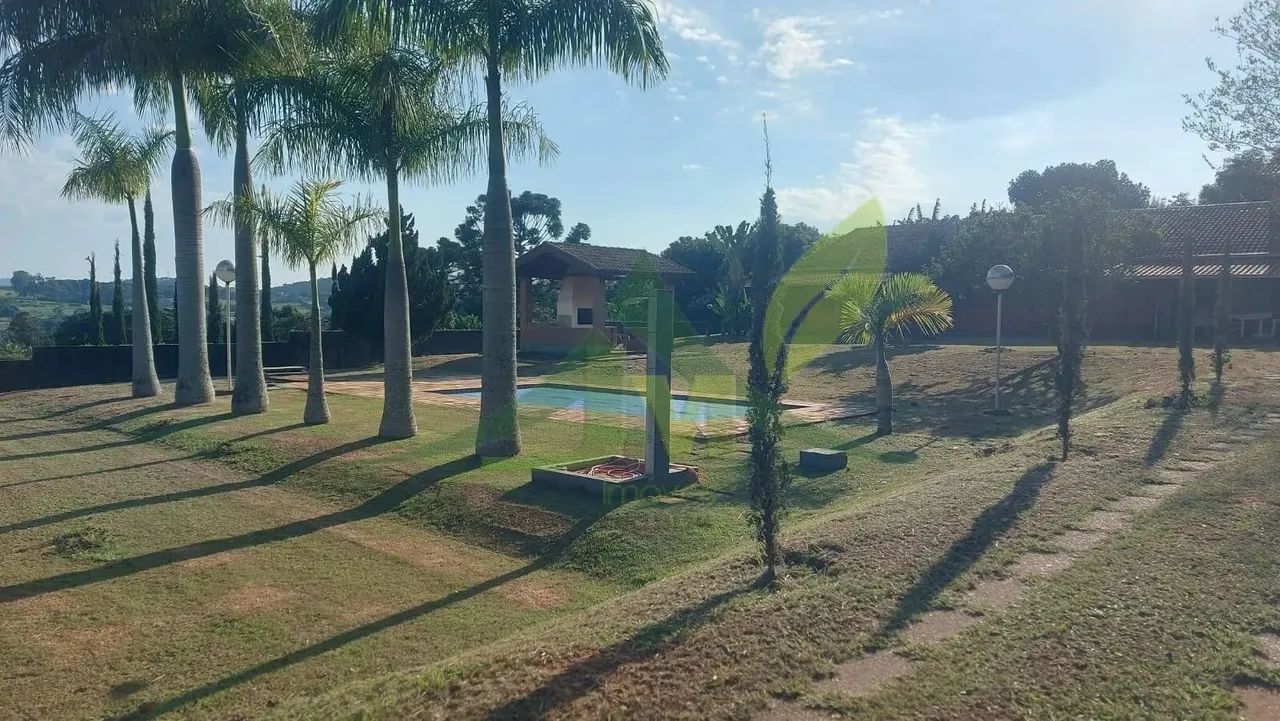 Chácara à Venda no Condomínio Horto Ivan  Atibaia