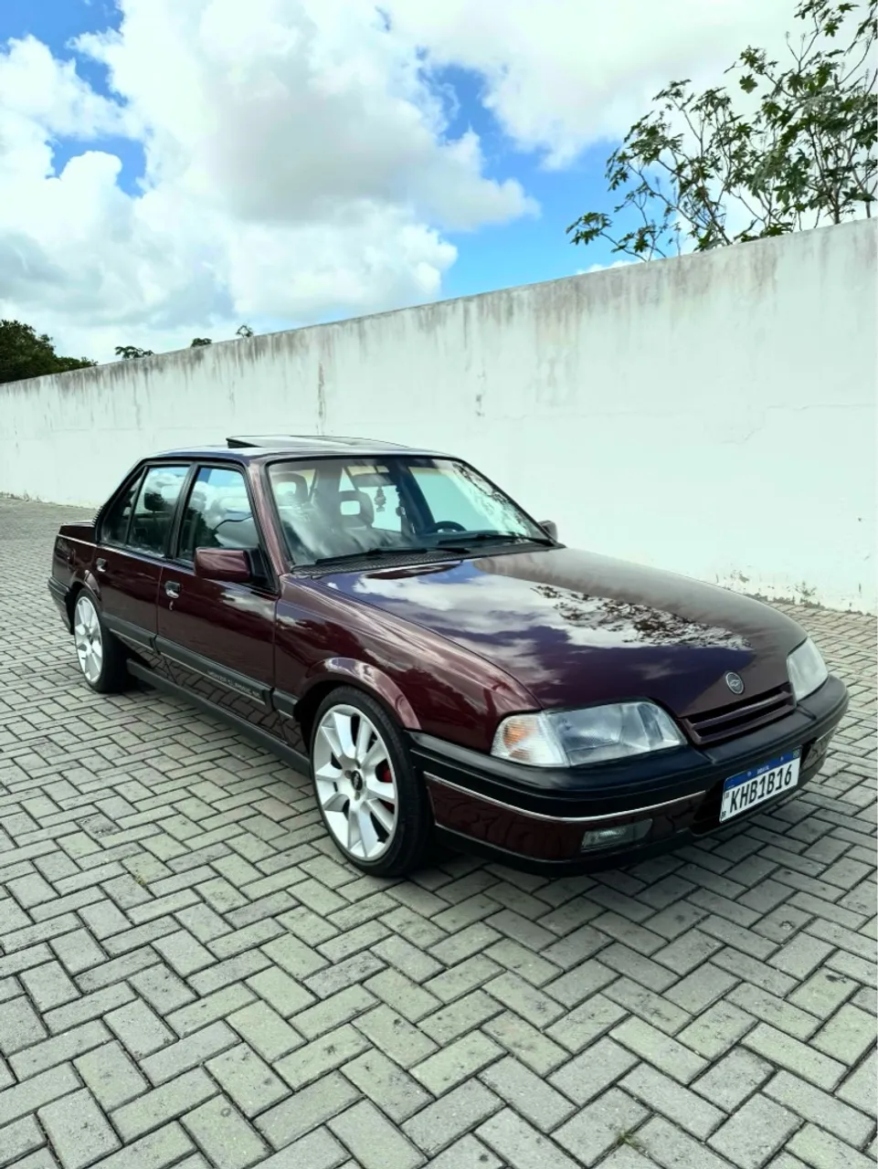 Monza Classic SE 1993 com teto solar