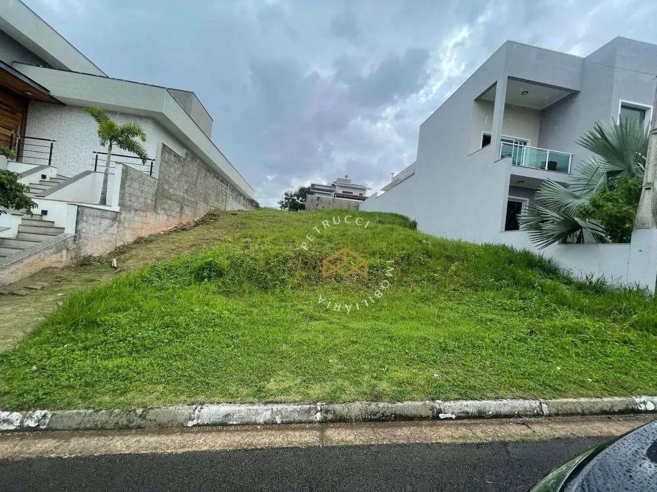 Terreno à venda, 389 m² por R$ 440.000,00 - Condomínio Bosque dos Cambarás - Valinhos/SP