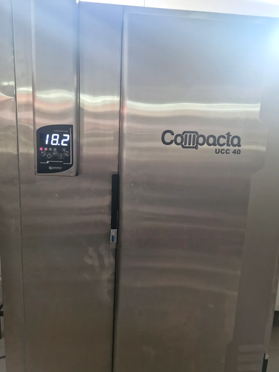 Ultracongelador Compacta UCC 40