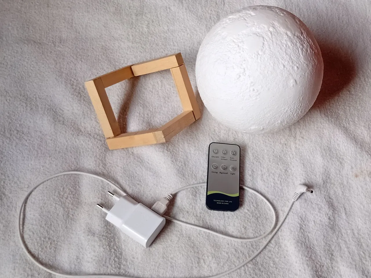 Luminária Lua 3D com Controle Remoto