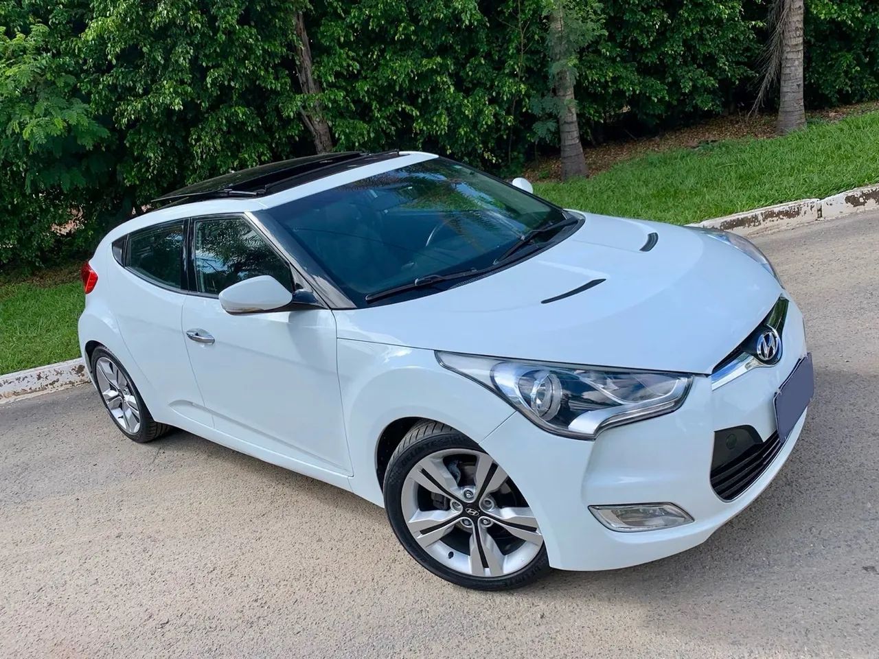 Veloster 12/13 Automático - Teto Solar, Couro e Multimídia!