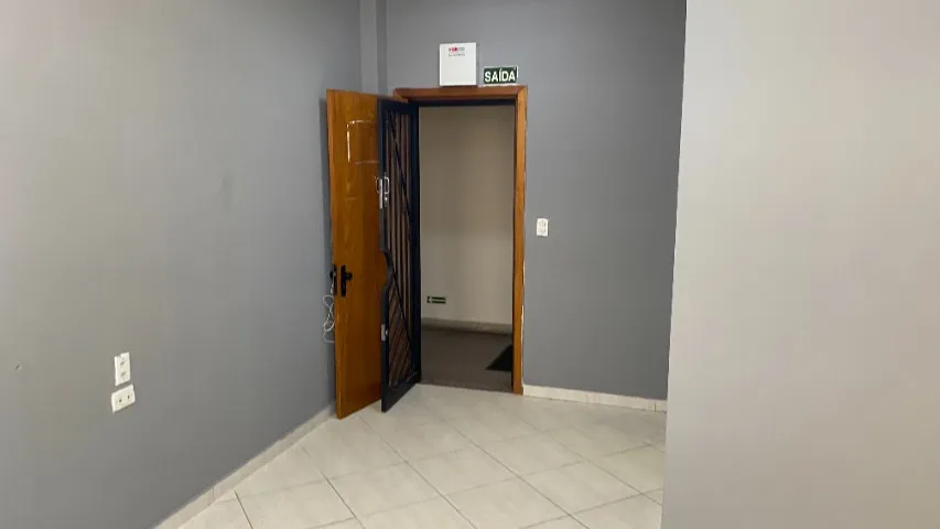Sala Comercial 36m2 no Centro de Porto Alegre para VENDA