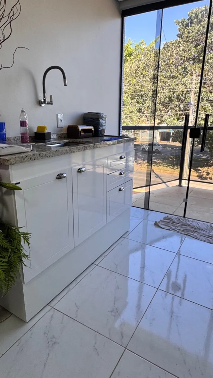 VENDO STUDIO RECÉM REFORMADO