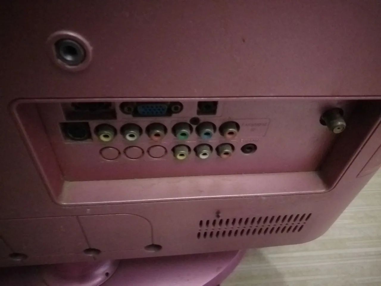 TV LCD 24 polegadas rosa - ótimo estado! - Foto 3