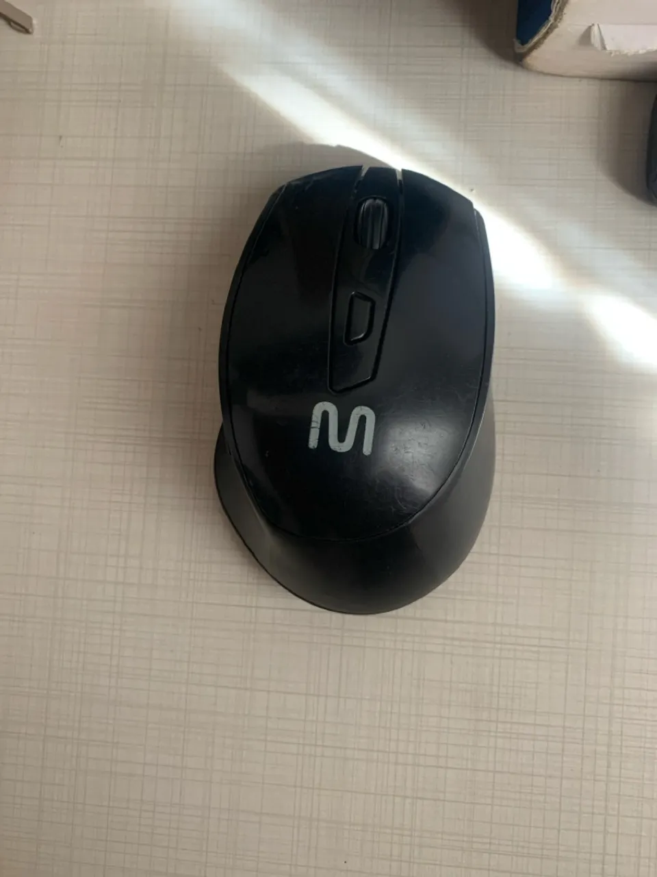 Mouse sem fio ergonômico