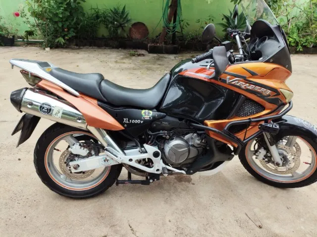 Vende-se Moto XL Varadero 1000 2008