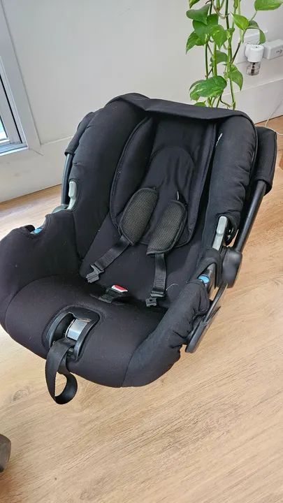 Carrinho + Bebê conforto + Moisés Safety 1st ótimo estado - Foto 2