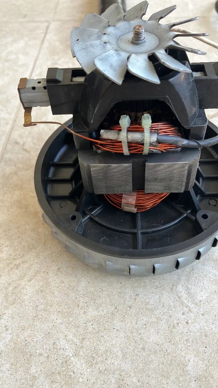 Aspirador BLACK & DECKER mod. AP 4850 c/motor queimado - Foto 4