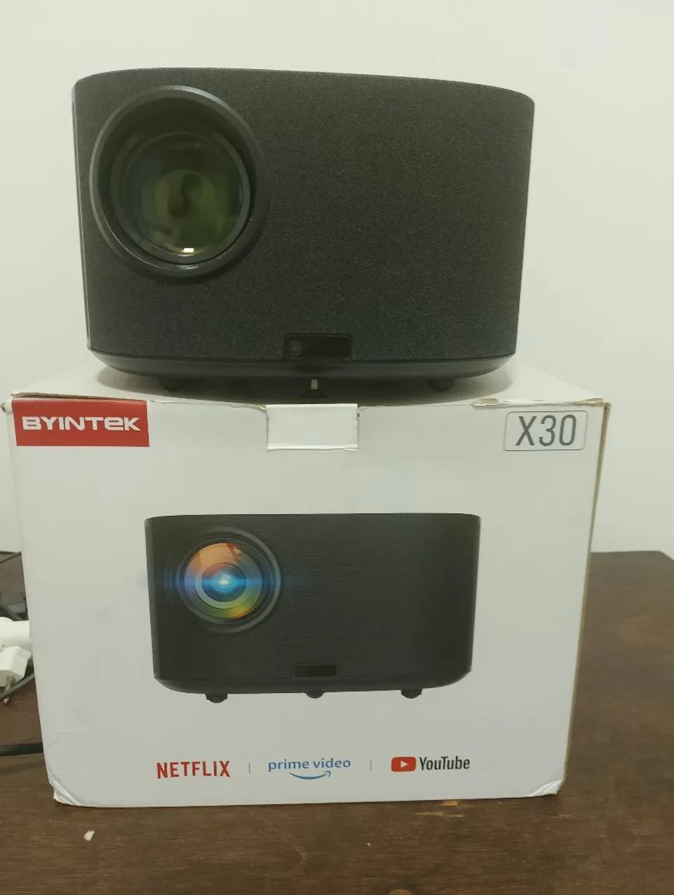 Projetor praticamente novo barato preço 87064168592568065120