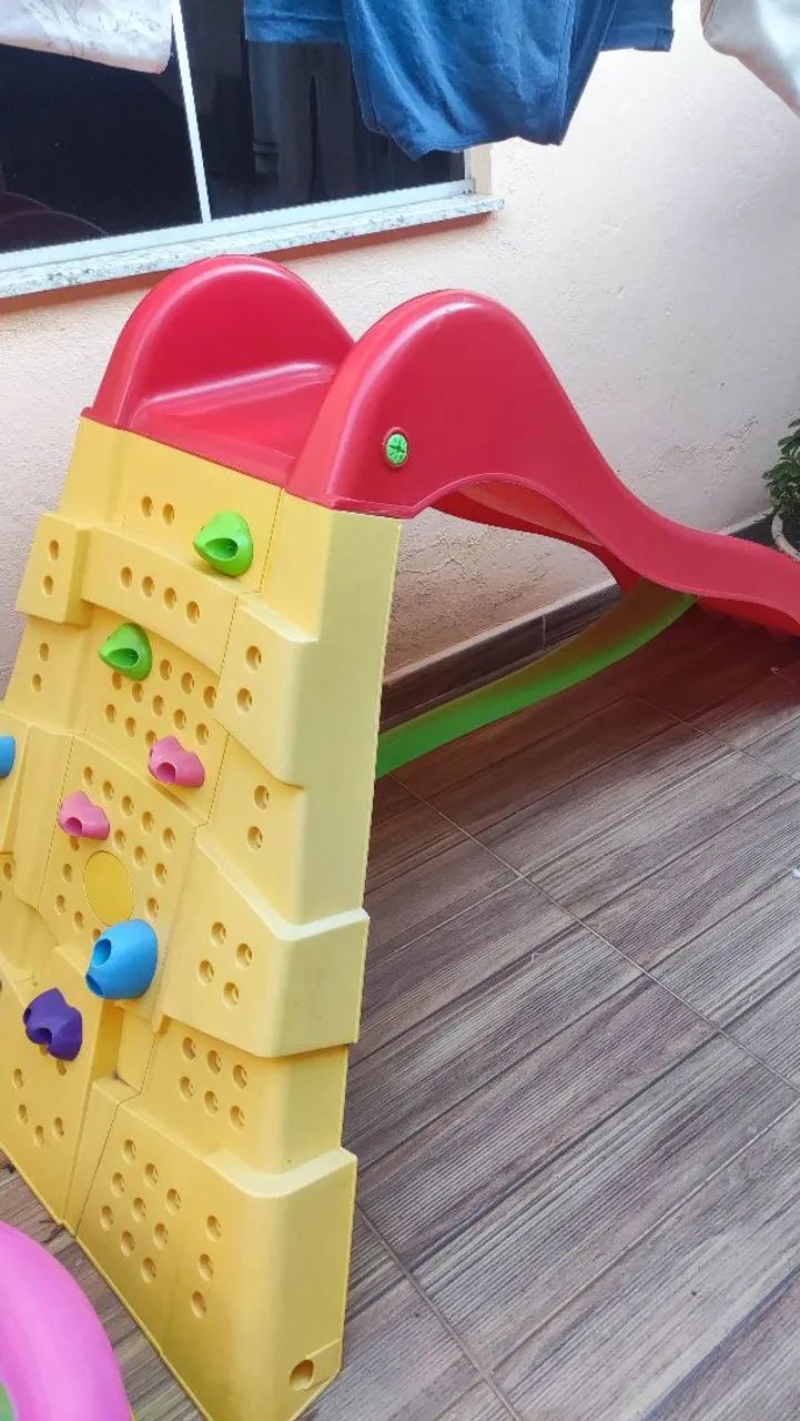Escorregador com Escalada Infantil na compra do escorredor
