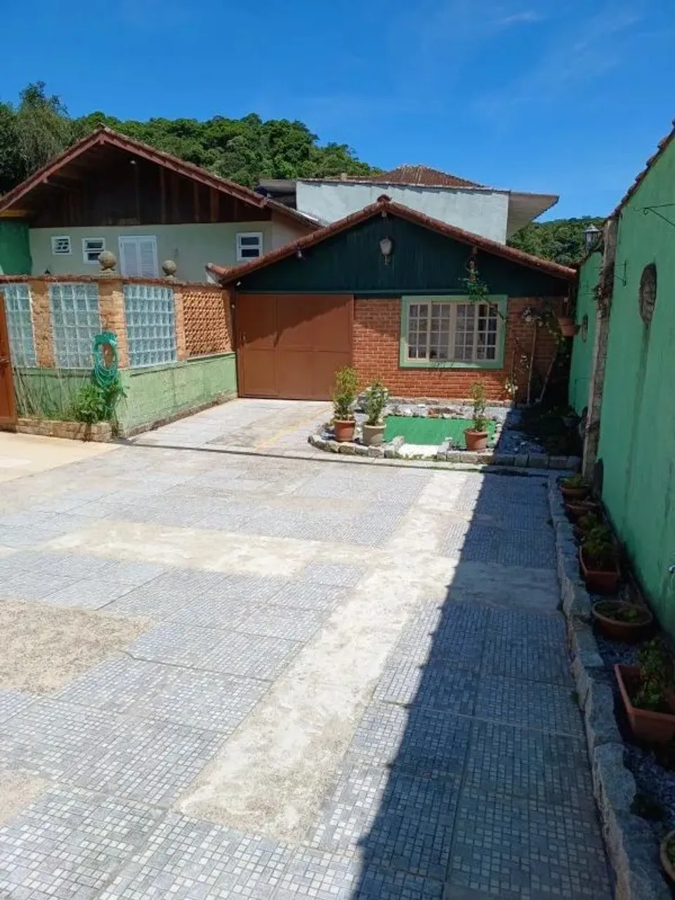 Aluguel de Casa em Petrópolis-RJ, Quitandinha: 2 quartos, 2 salas, 1 banheiro, 1 vaga, 50m