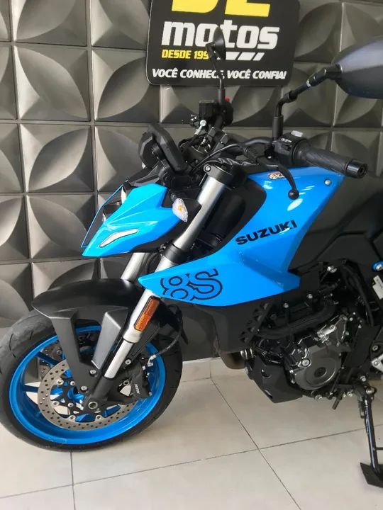 SUZUKI GSX 8S ANO 2025 COM APENAS 2 MIL KM  - Foto 2