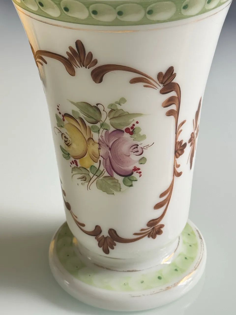 Vaso em opalina decorado à mão  - Foto 2