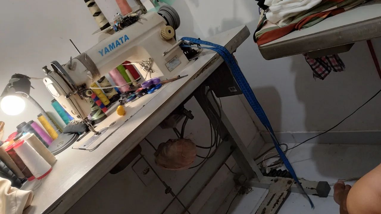 Máquina de costura  - Foto 2