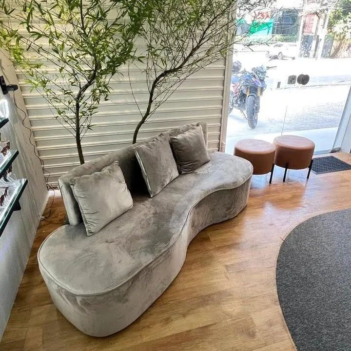 Sofá sobre encomenda 