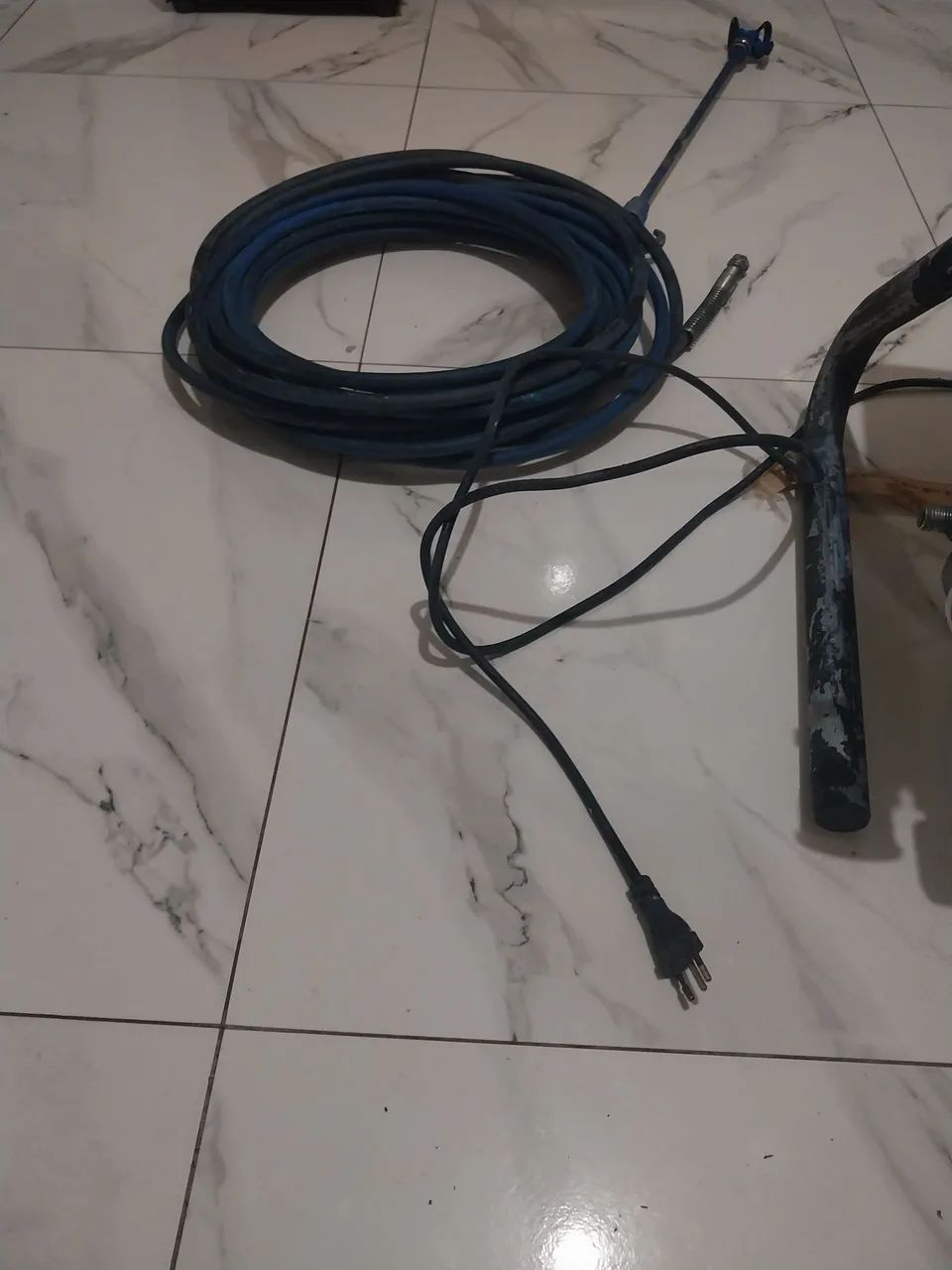 Maquina de pintura ariles semi nova  - Foto 3