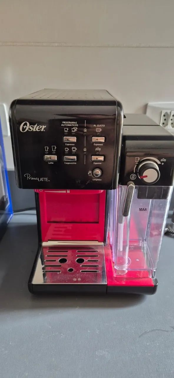 Cafeteira OSTER Prima Latte II