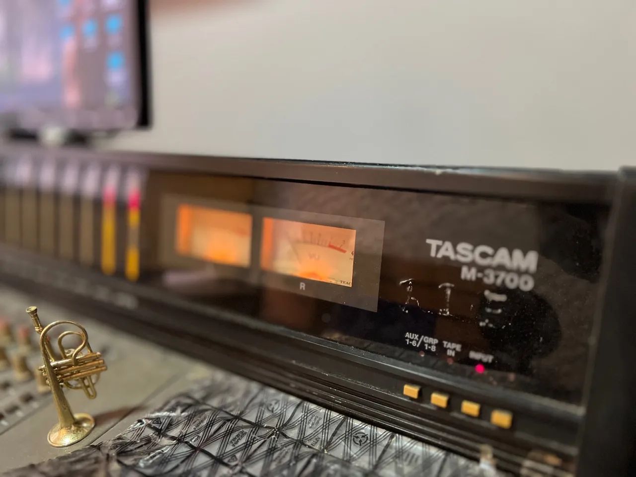 Mesa TASCAM 32 canais - Foto 4