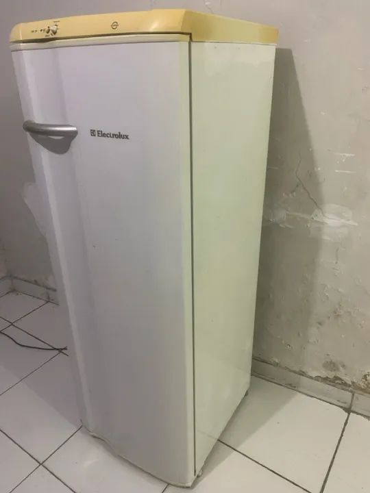 Geladeira Electrolux Re29 - Foto 4