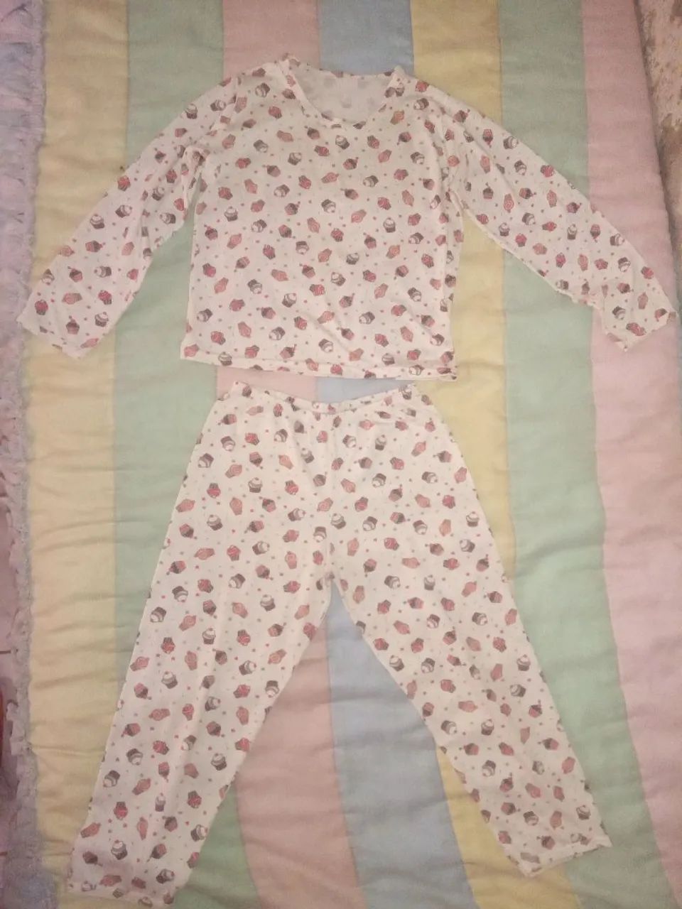 Pijamas Infantil Cupcake - Tamanho 12