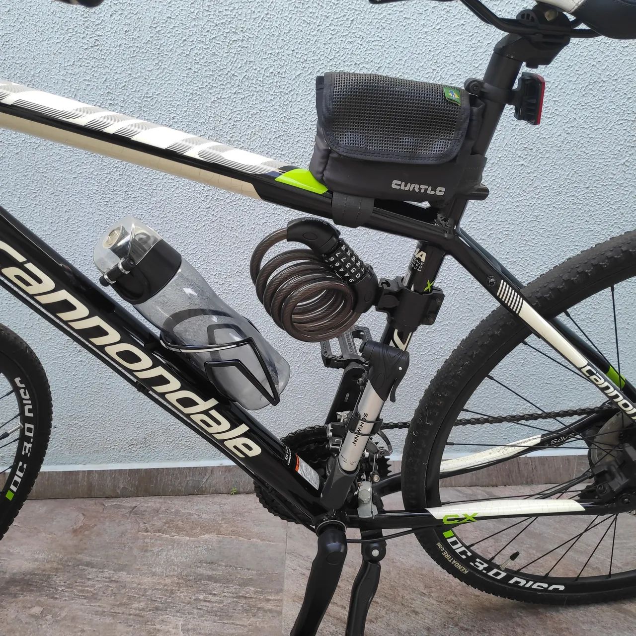 Vendo Bike CANNONDALE QUICK CX3 24V - Ciclismo - Xaxim, Curitiba