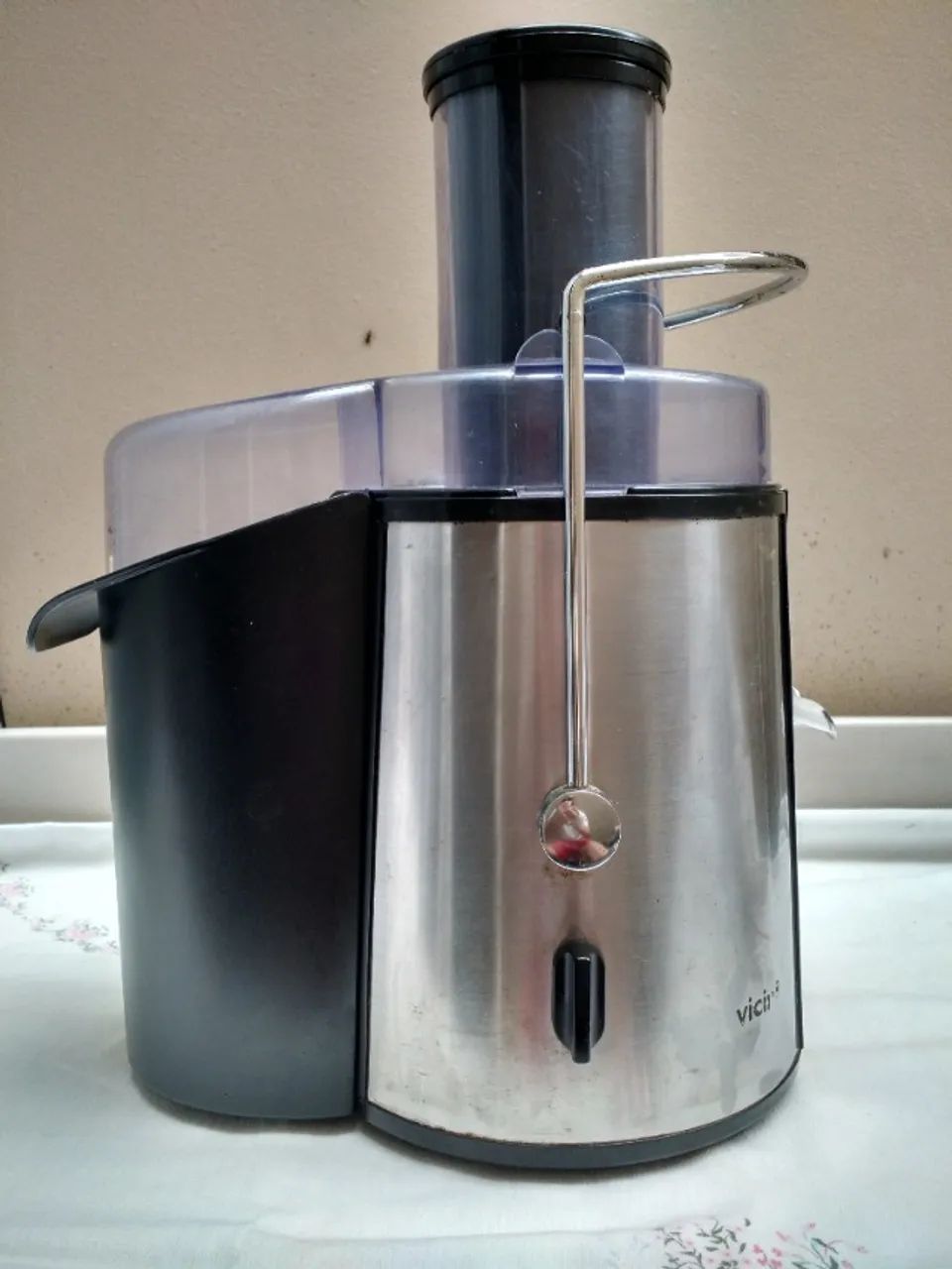 Centrífuga de Sucos Juicer - Vicini - 2 Velocidades-  Peneira em Aço Inox - 110 Volts - Foto 2