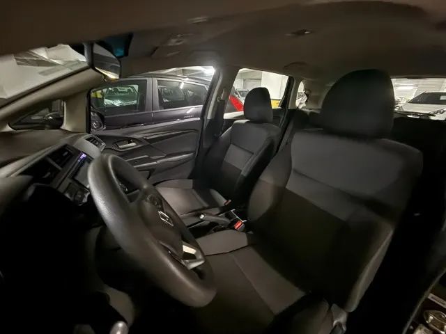 OPORTUNIDADE ÚNICA - HONDA FIT EM ÓTIMO ESTADO - Foto 5