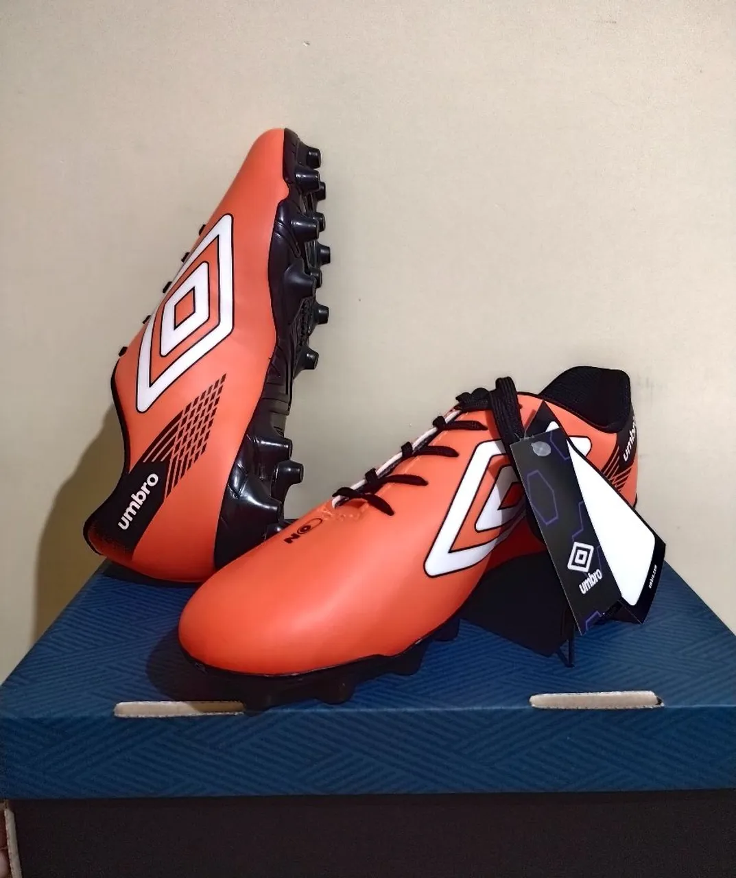 Chuteiras Umbro Futsal - Tamanho 40 - Novas