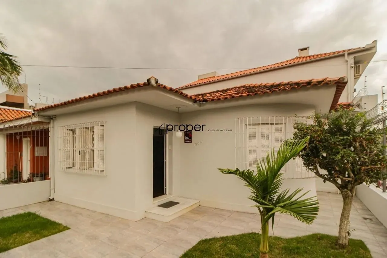 Sobrado com 3 dormitórios à venda, 283 m² - Centro - Pelotas/RS