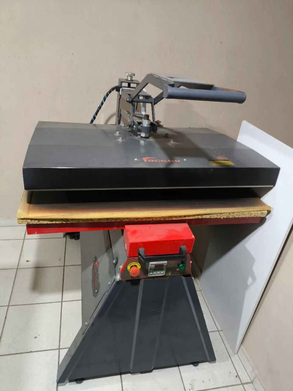 Prensa Térmica Plana 100x70 - Usada - Ótimo Estado