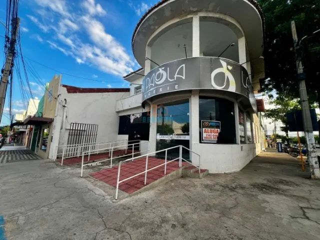 CÓD: 2088. Prédio de Esquina para Locação no bairro Centro. - Foto 2