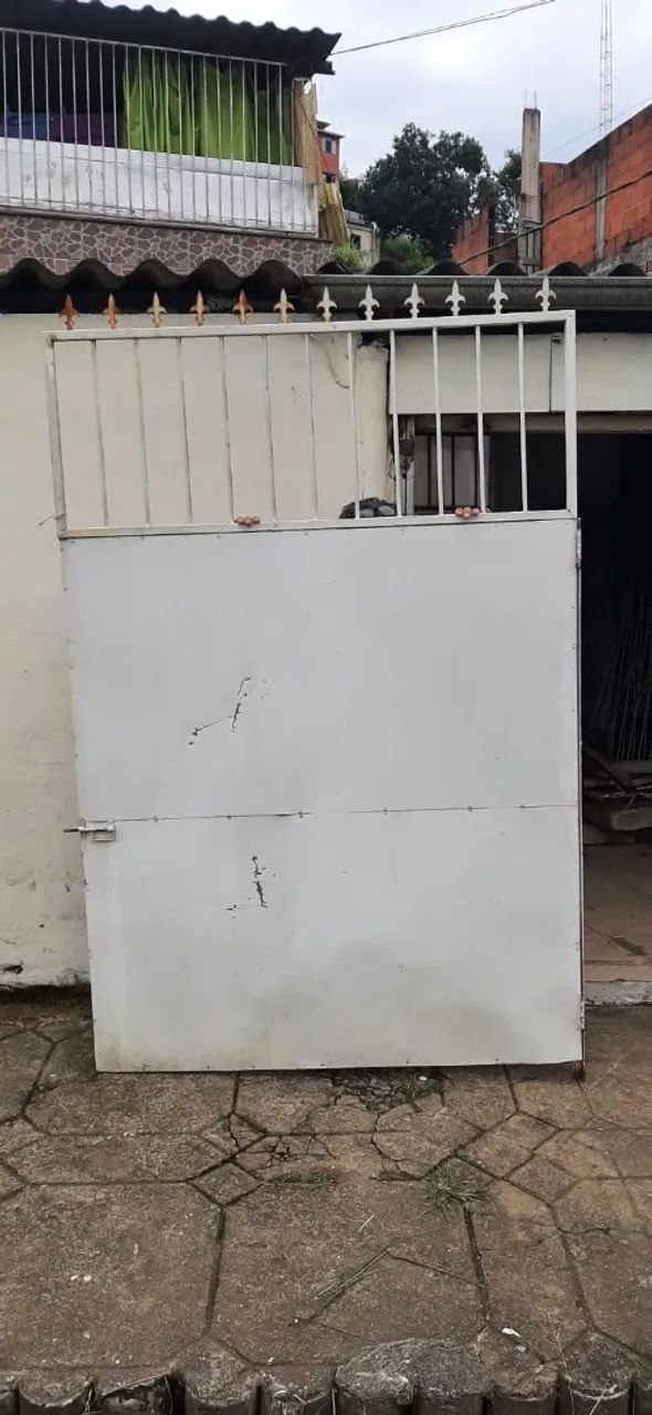 Portão de ferro branco 