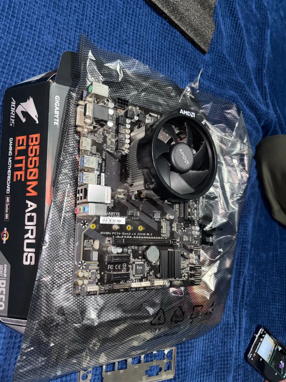Procesador Ryzen 5 3600X - Foto 2