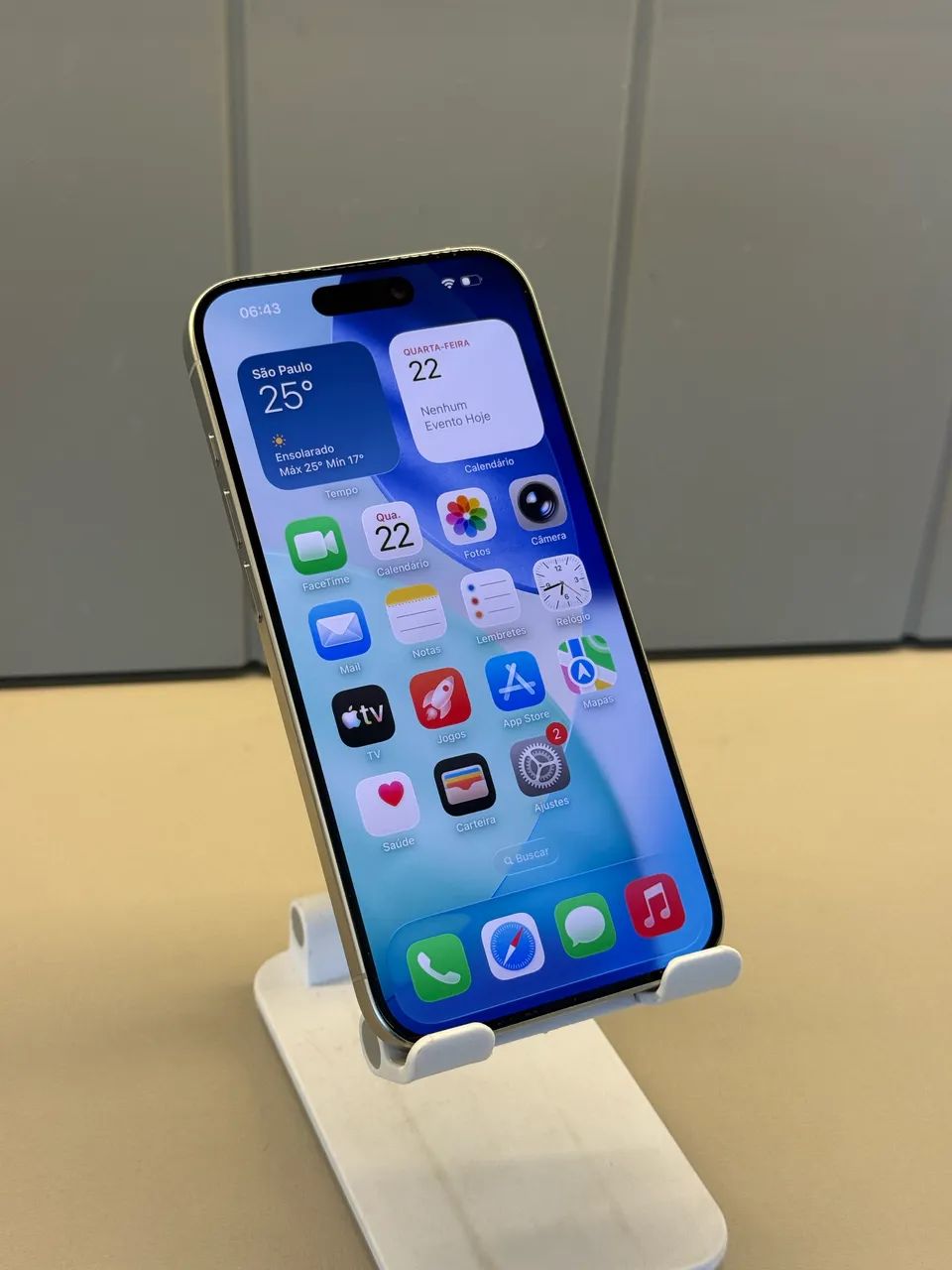 iPhone 15 pro 128gb Branco Semi Novo | Loja Física - Celulares e