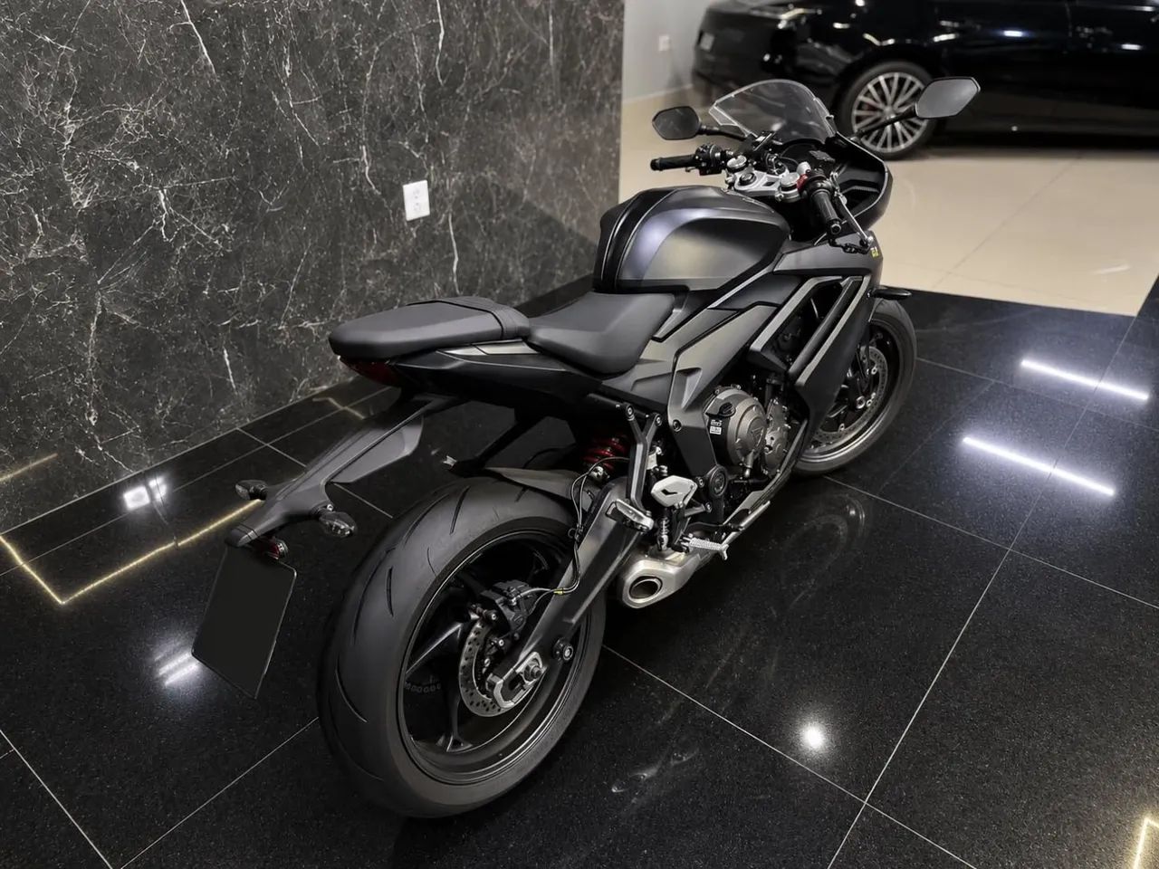 Triumph Daytona 660 2025 - Foto 2