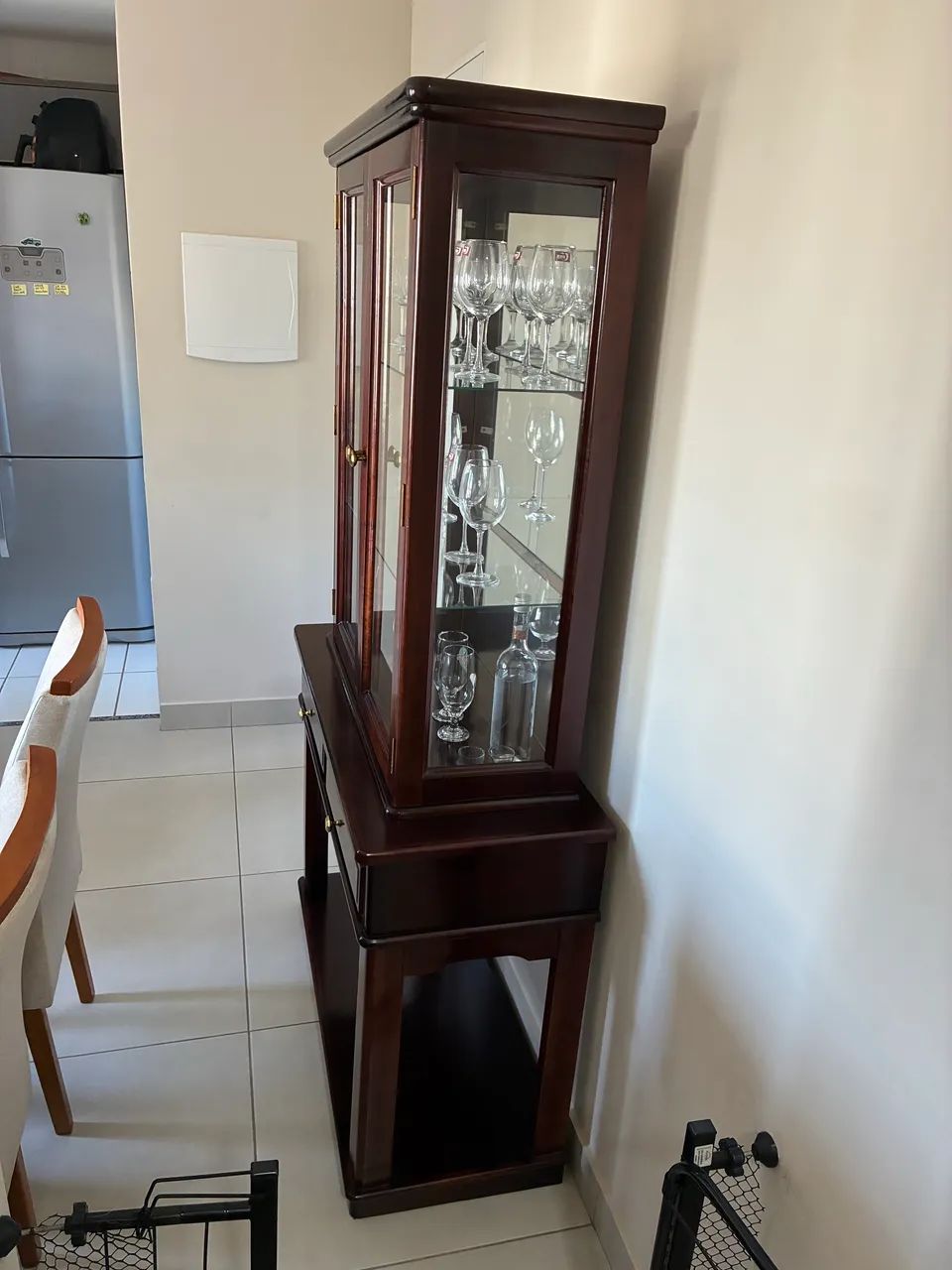 Cristaleira Estilo Trepado  - Foto 2