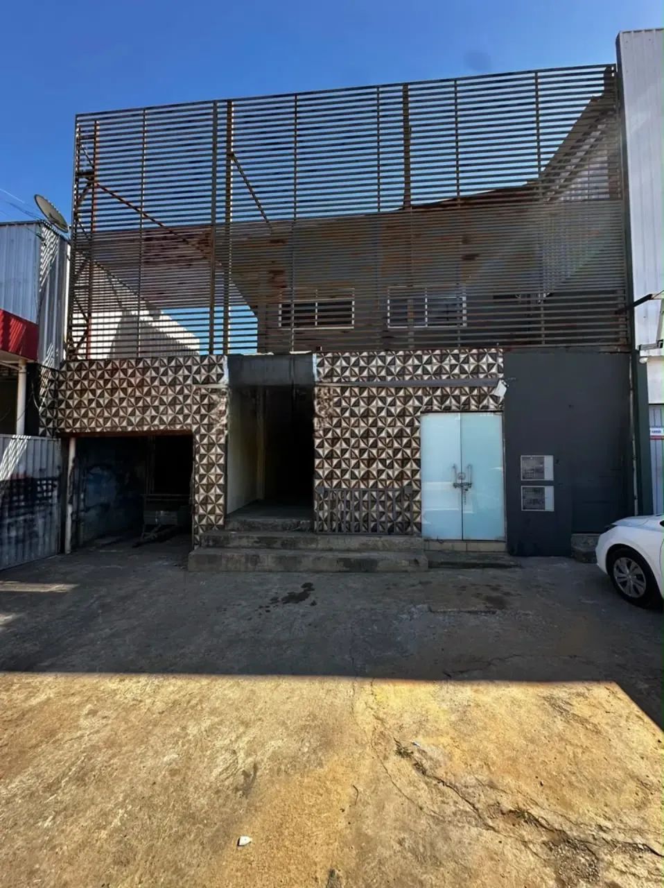 Galpao 200m2 na qi8 Taguatinga para Locação.