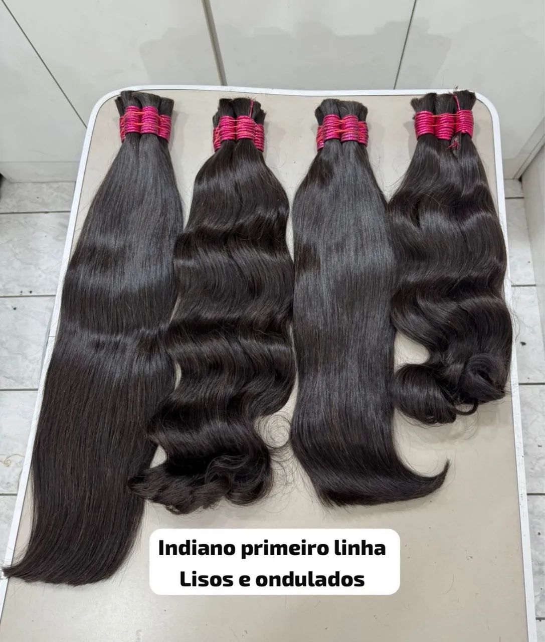 Cabelo humano 65 cm levemente ondulado 